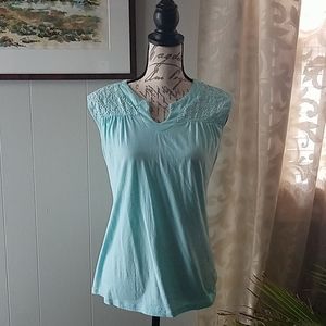 Ann Taylor top. Size M.